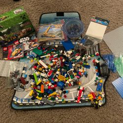 100’s LEGO Pieces