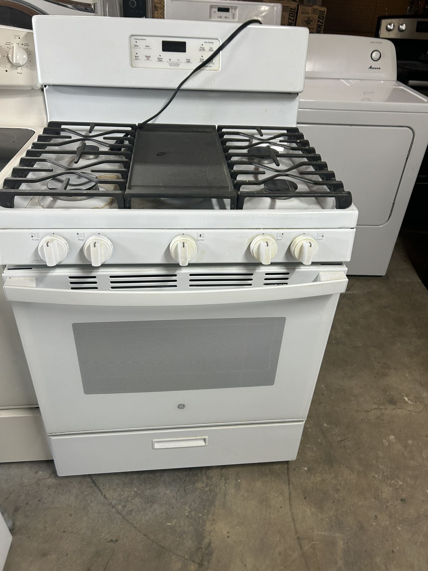 NATURAL GAS STOVE
