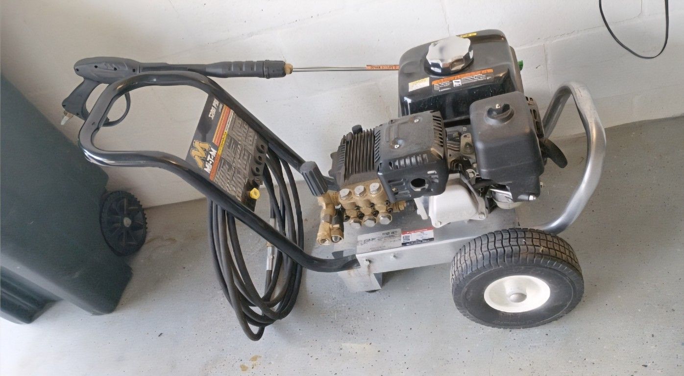 MI-T-M Commercial Pressure Washer