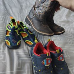 Boys' shoes, sizes 8 and 8.5