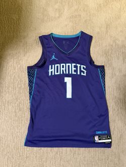 “Jordan” LaMelo Ball Jersey Men’s LARGE 