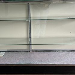 Glass Display 