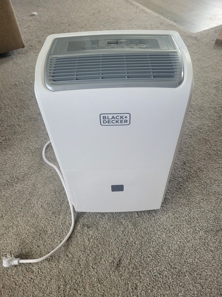Black & Decker Dehumidifier: For Large Spaces