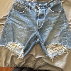 Women’s Levi Shorts Size 25