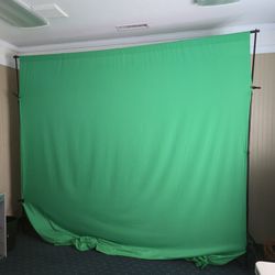 Extra Large Portable Green Screen 8' High X 10' Wide Black Aluminum Frame