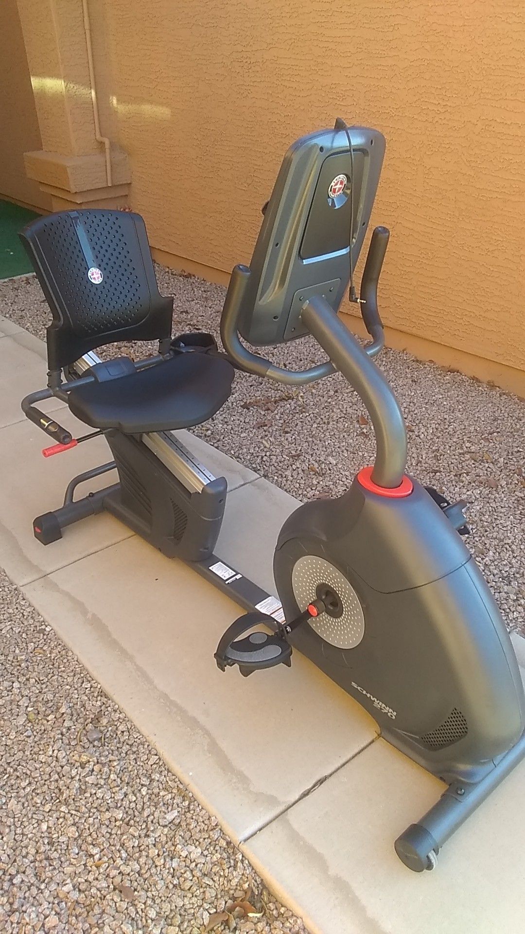 Like New Schwinn 270 Exercise bike