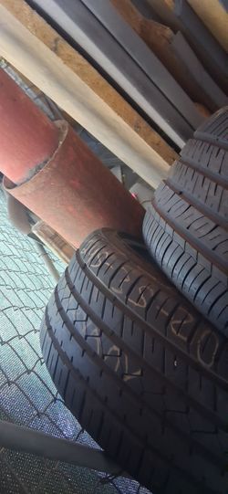 Llantas 245-35-20R