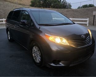 2013 Toyota Sienna