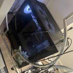 PC Set up. ✌🏻