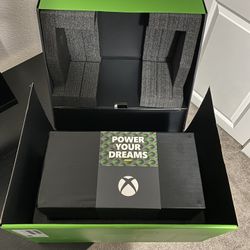 Like New Xbox Series X + Steelseries Nova 5x Headset + Cod MW2 + Battlefield BC2