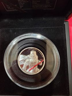 2017 Niue 2 oz Silver Star Wars Darth Vader Ultra High Relief