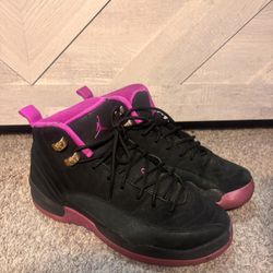  ‘Hyper Violet’  Air Jordan 12s