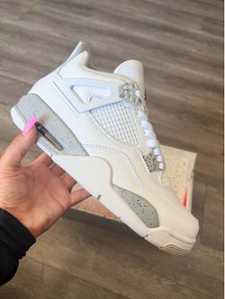 Air Jordan 4 Retro Size 7,7.5,8,8.5,9,9.5,10,11,12,13