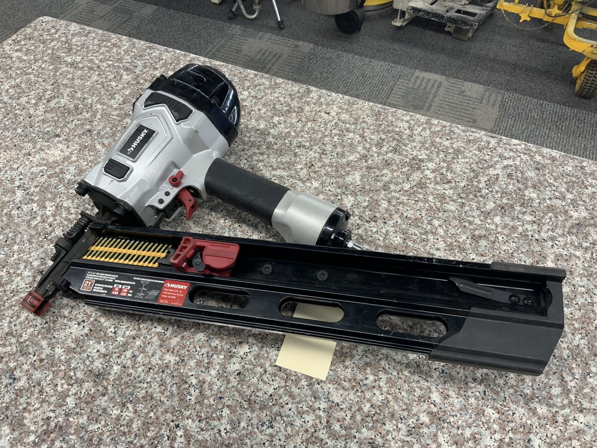 Husky Pneumatic 21-Degree 3-1/2 in. Full Round Head Framing Nailer