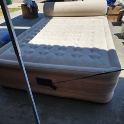 Air Mattress 