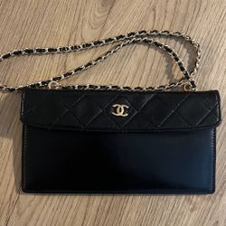 Authentic CHANEL Lambskin Flap Wallet on Chain WOC