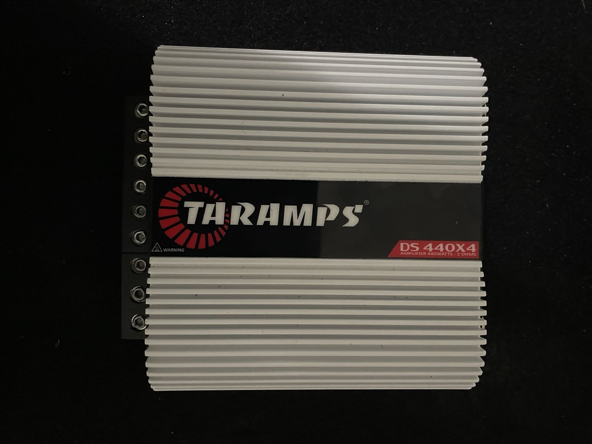 2 Amplifiers/ 1 Crossover 