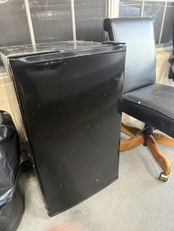 Small Fridge For Sale 