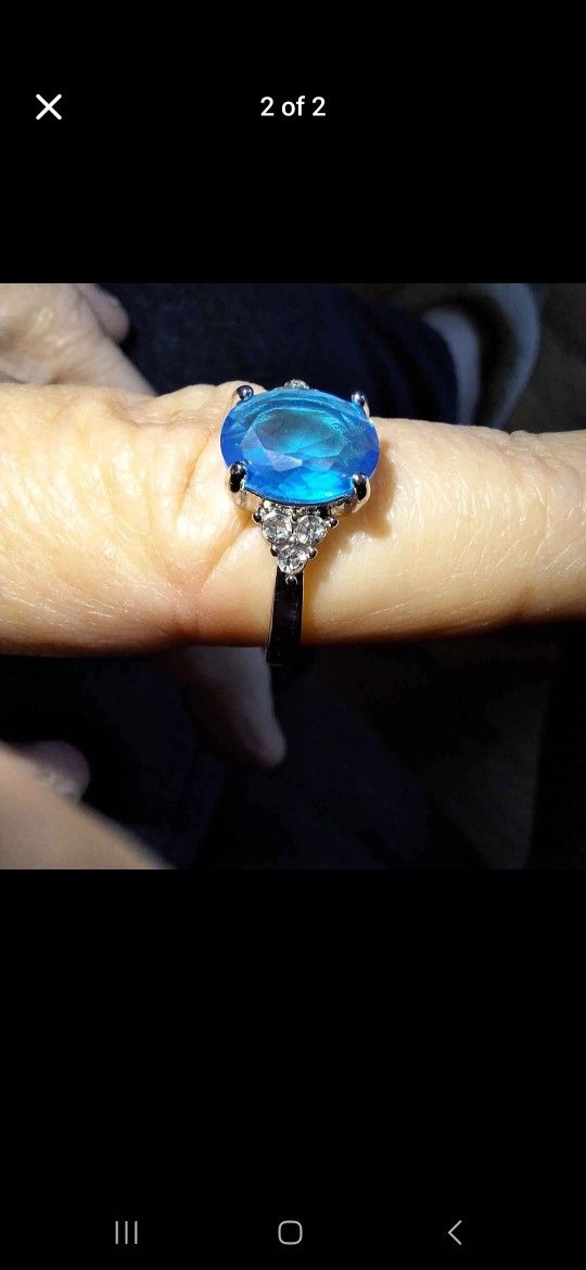 OVAL CUT BLUE RING. SZ 9