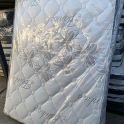 Queen Bamboo Pillowtop Mattress Set 219
