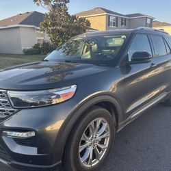 2020 Ford Explorer