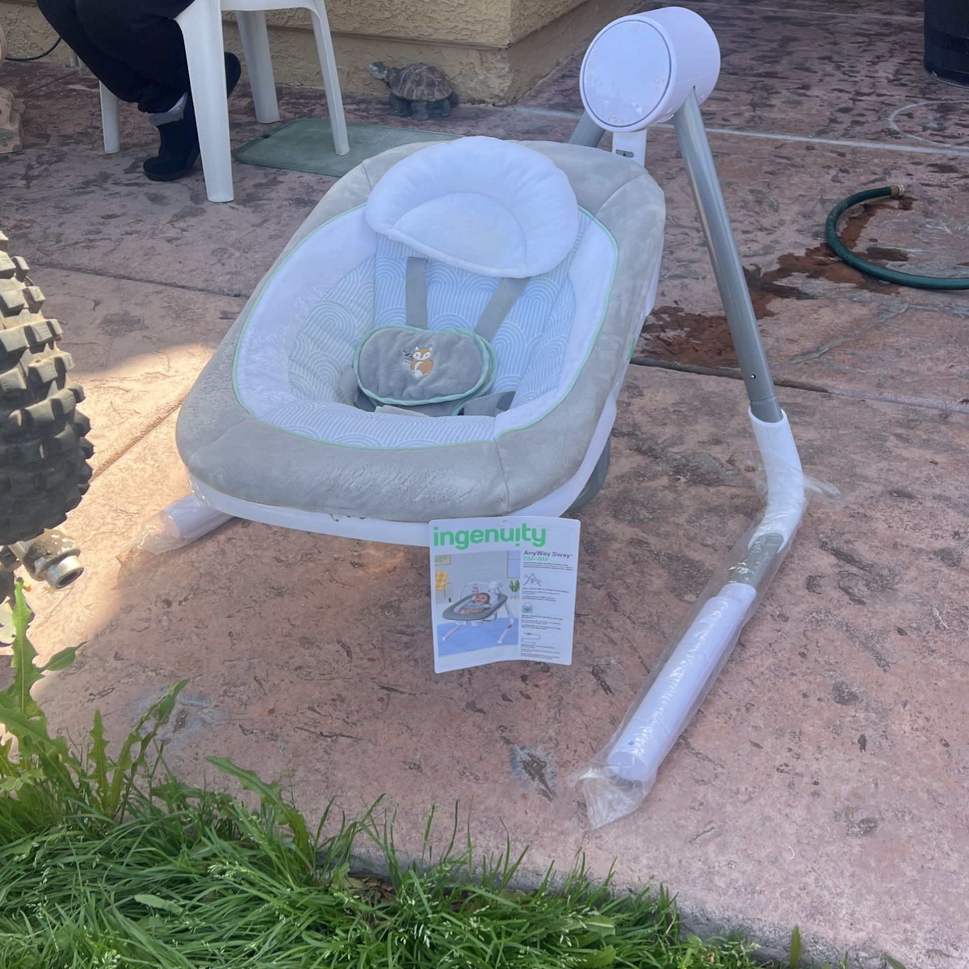 New baby swing