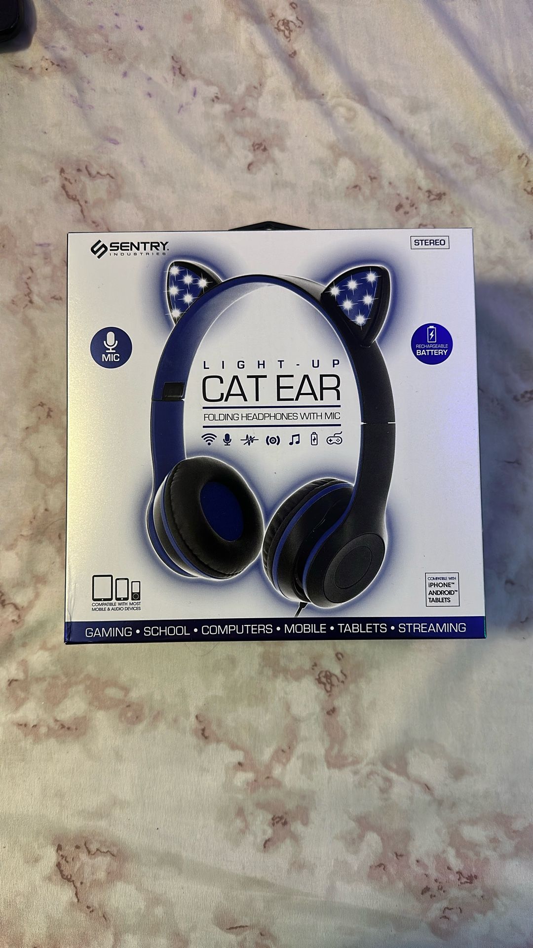 Light Up Cat Ear Folding Headphones With Mic