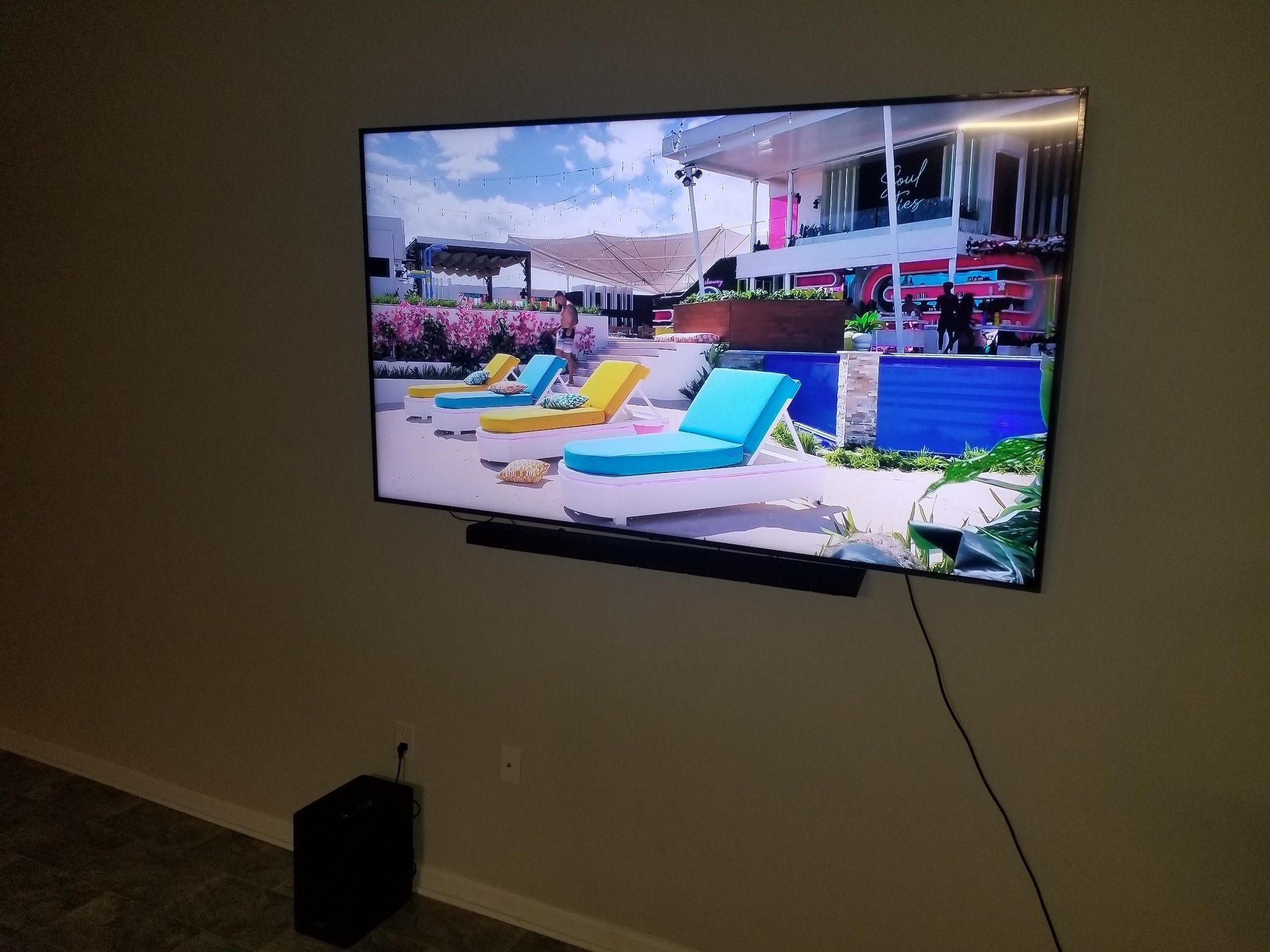 Samsung Q6d Qled 82 Inch Smart TV