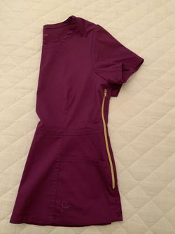Size small scrub top