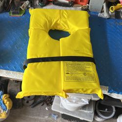 4 -Life Jackets For $20