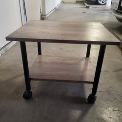 Small Table With Wheels 