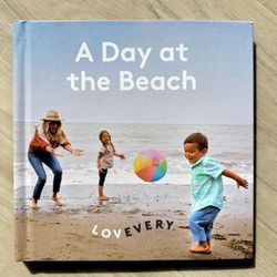 Lovevery Book „A Day At The Beach”