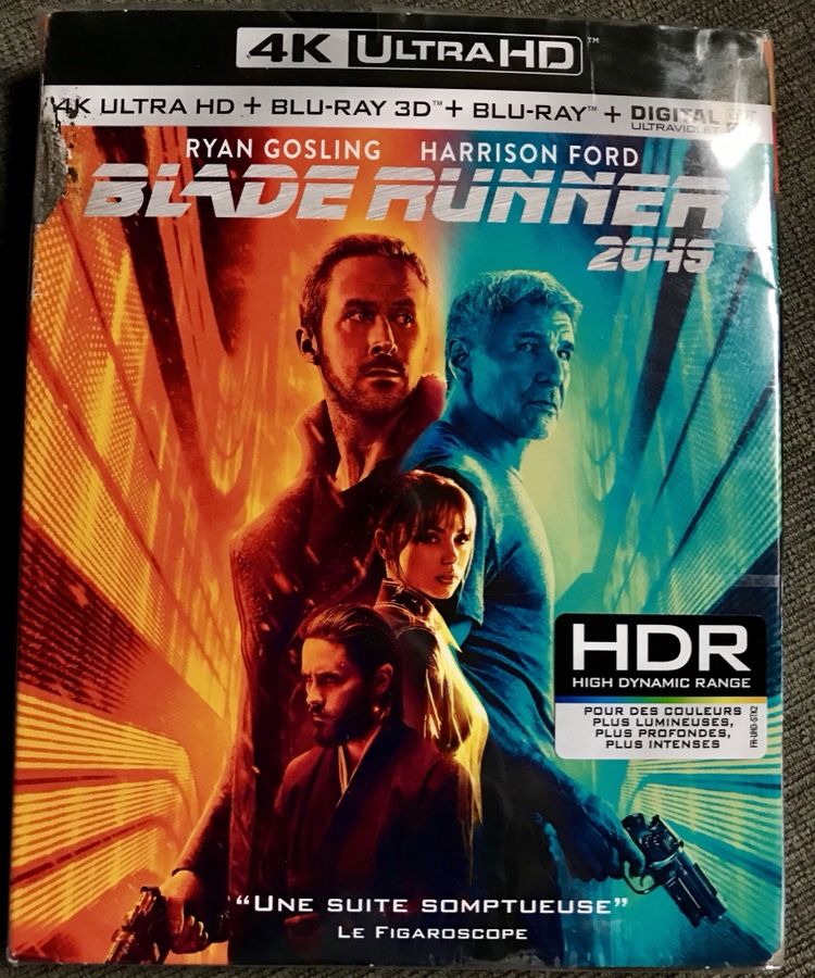 BLADE RUNNER 2049 3-Disc Dolby Vision 4K Ultra HD & 3D Blu-ray Combo Pack