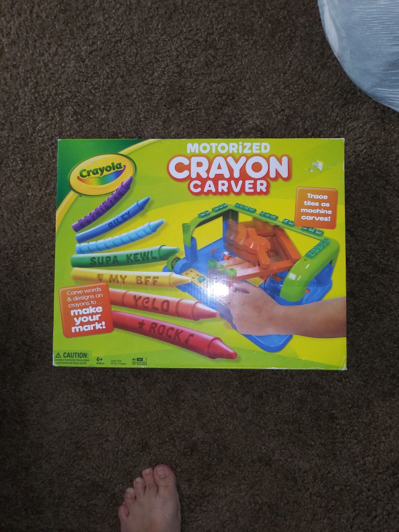 6 arts and crafts sets and game