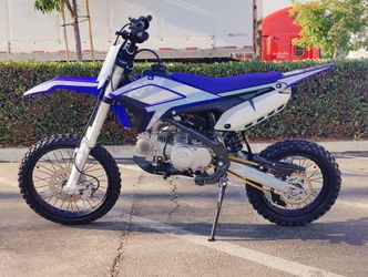 140cc Brand New Dirt Bike 