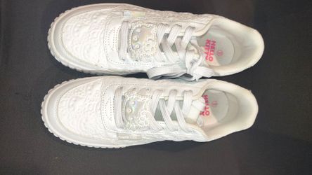 Hello Kitty Women's Shoes Sizes 8 & 9