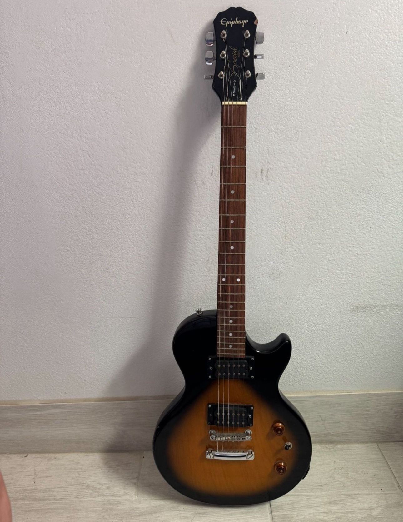 Epiphone Gibson Special Model Electric Guitar