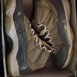 Jordan 11 - cool grey