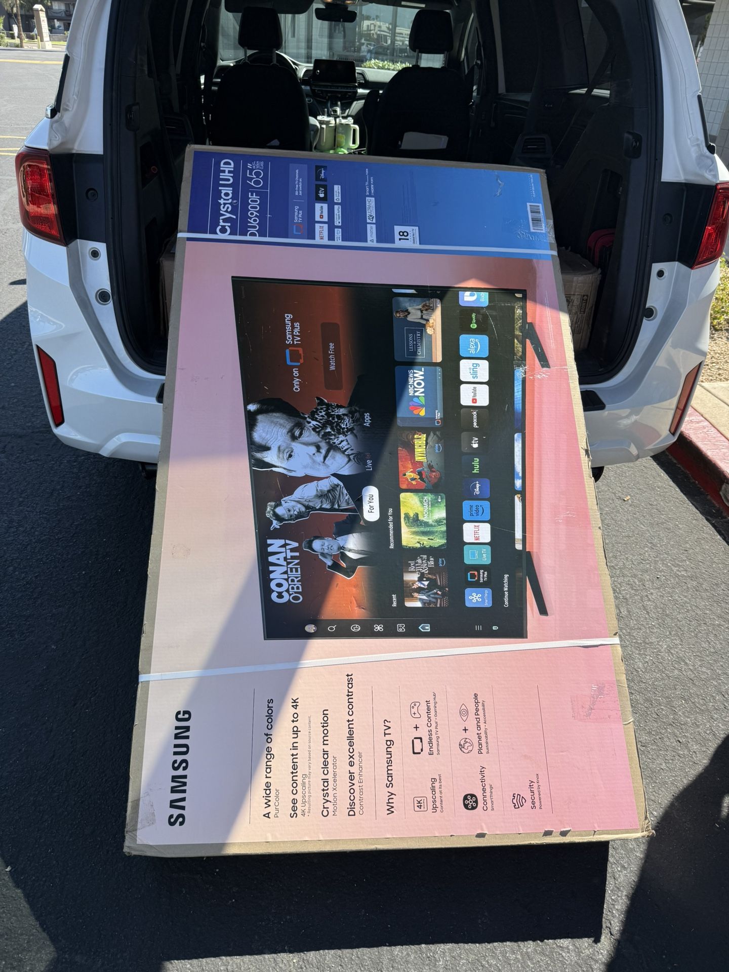 65 Samsung 4K TV smart HGTV $55 down on financing free delivery six month warranty