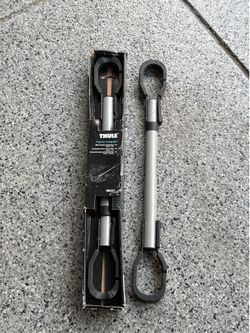 2 THULE 982XT Bike Frame Adaptors 1 is NEW 1 is Used