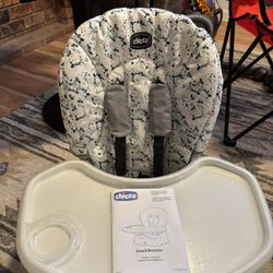 Chicco Snack Booster High Chair