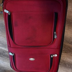 Pierre Cardin Red Lugging Carrier 