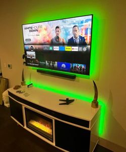 Wall TV Mount