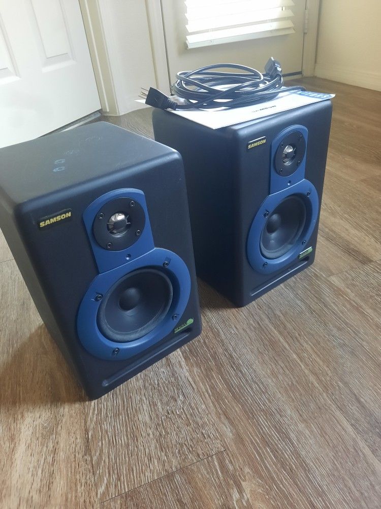 Samson RESOLV Studio Monitors (Need Repiars)