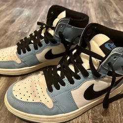 Women’s size 8 Nike Air Jordan High Retro 1 OG in Carolina Blue