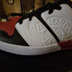 Jordan Nu Retro 1 Low Varsity Mens Size 10