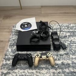 Sony PlayStation 4 Pro CUH-7215B 1TB