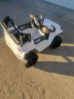 New JEEP NEEDS BATTERY  200 