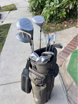 Ladies, Golf Clubs with bag right handed