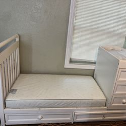 White Crib With Drawers